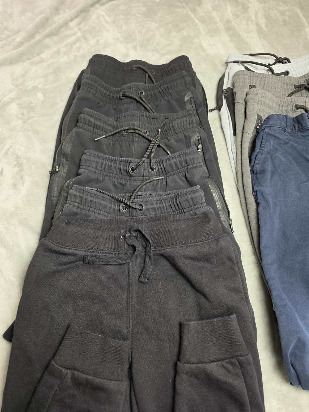 Lot of 11 Boys Jogger Pants Size XS 5 Old Navy Active Fleece Mixed Bundle - Picture 2 of 4